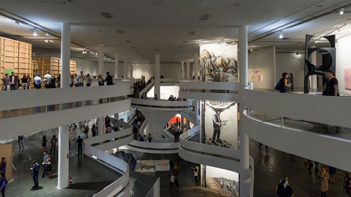 bienal 82d5b